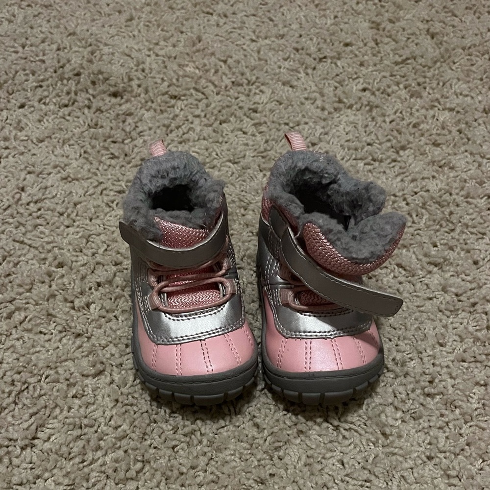 Toddler Boots size 3